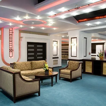 מלון Phoenicia Express 4*