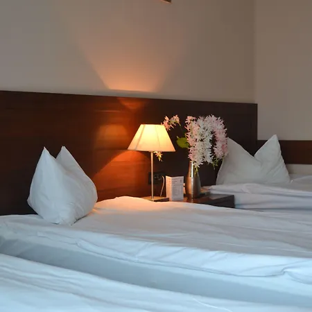 Phoenicia Express 4*