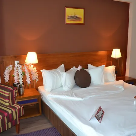 Hotel Phoenicia Express