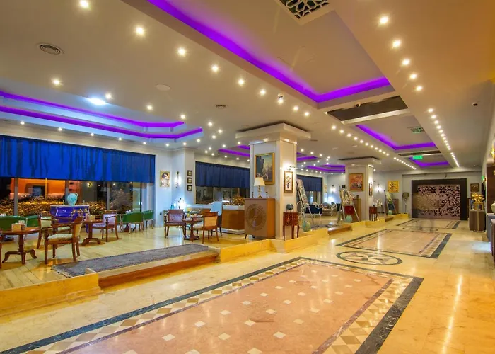Phoenicia Express Szálloda 4*