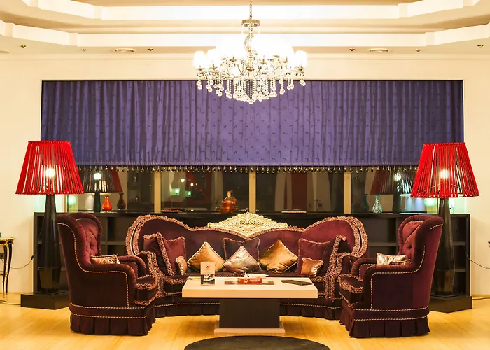 Phoenicia Express Szálloda 4*