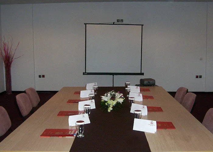 Phoenicia Express Hotel