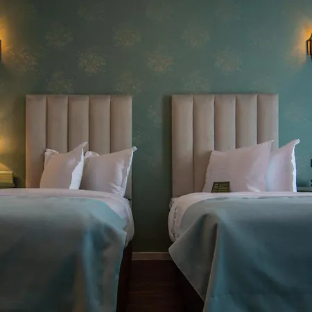 Phoenicia Express Hotel