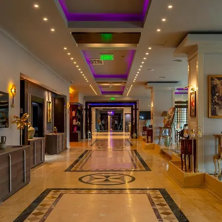 Szálloda Phoenicia Express 4*