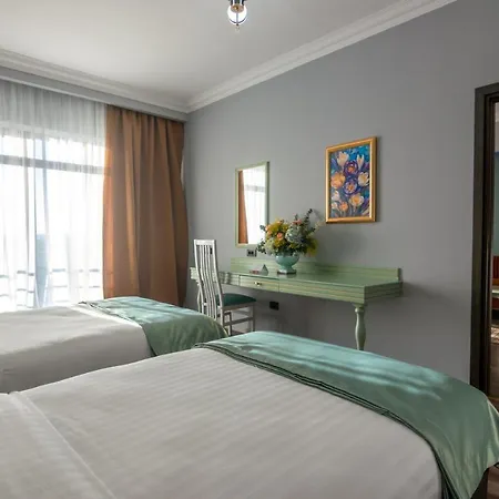 Phoenicia Express Hotell