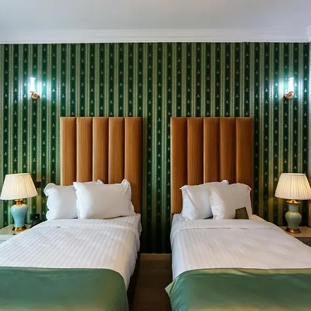 Отель Phoenicia Express 4*