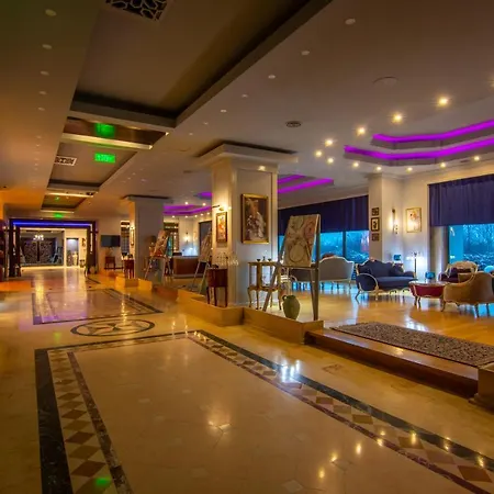 Готель Phoenicia Express