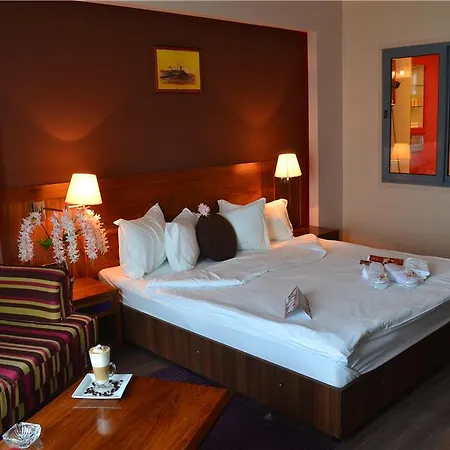 Phoenicia Express Bucharest
