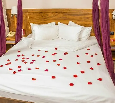 Hotel Phoenicia Express 4*
