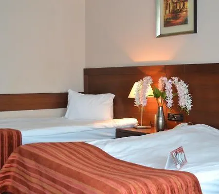 Phoenicia Express Hotel