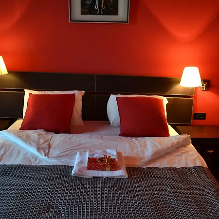 Готель Phoenicia Express Бухарест