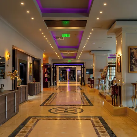 Hotel Phoenicia Express 4*