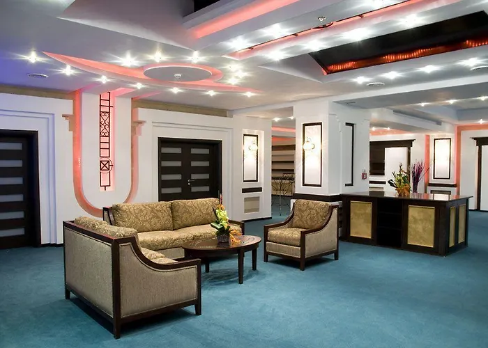 Отель Phoenicia Express 4*
