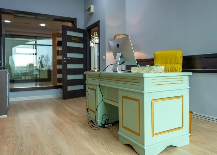 Phoenicia Express Hotel