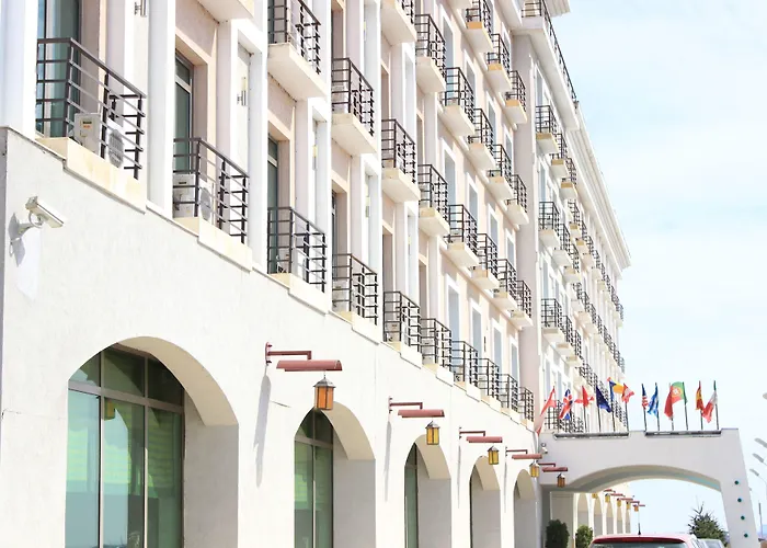 Hotel Phoenicia Express 4*